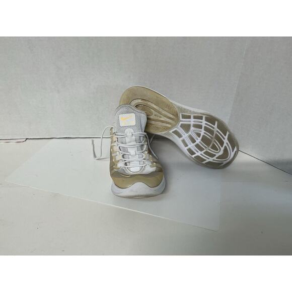 Nike‎ Womens Air Max Axis Premium BQ0126-101 White Running Shoes Sneakers Sz 8.5 - Picture 1 of 8